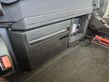 Volvo FH16 650 8x4 / 115 tm CRANE / KRAN / TRACTOR